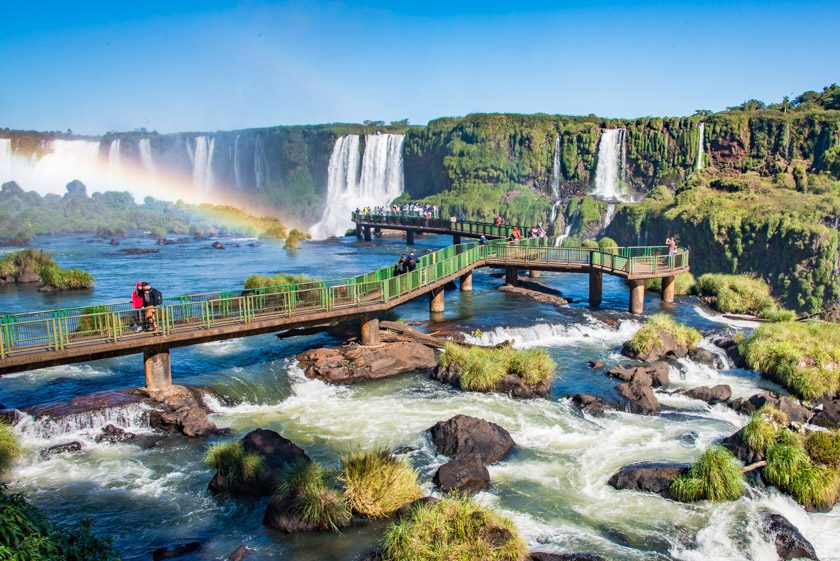 Sightseeing in Iguazu Falls, Brazil - Travel Guide | Dizzy Traveler